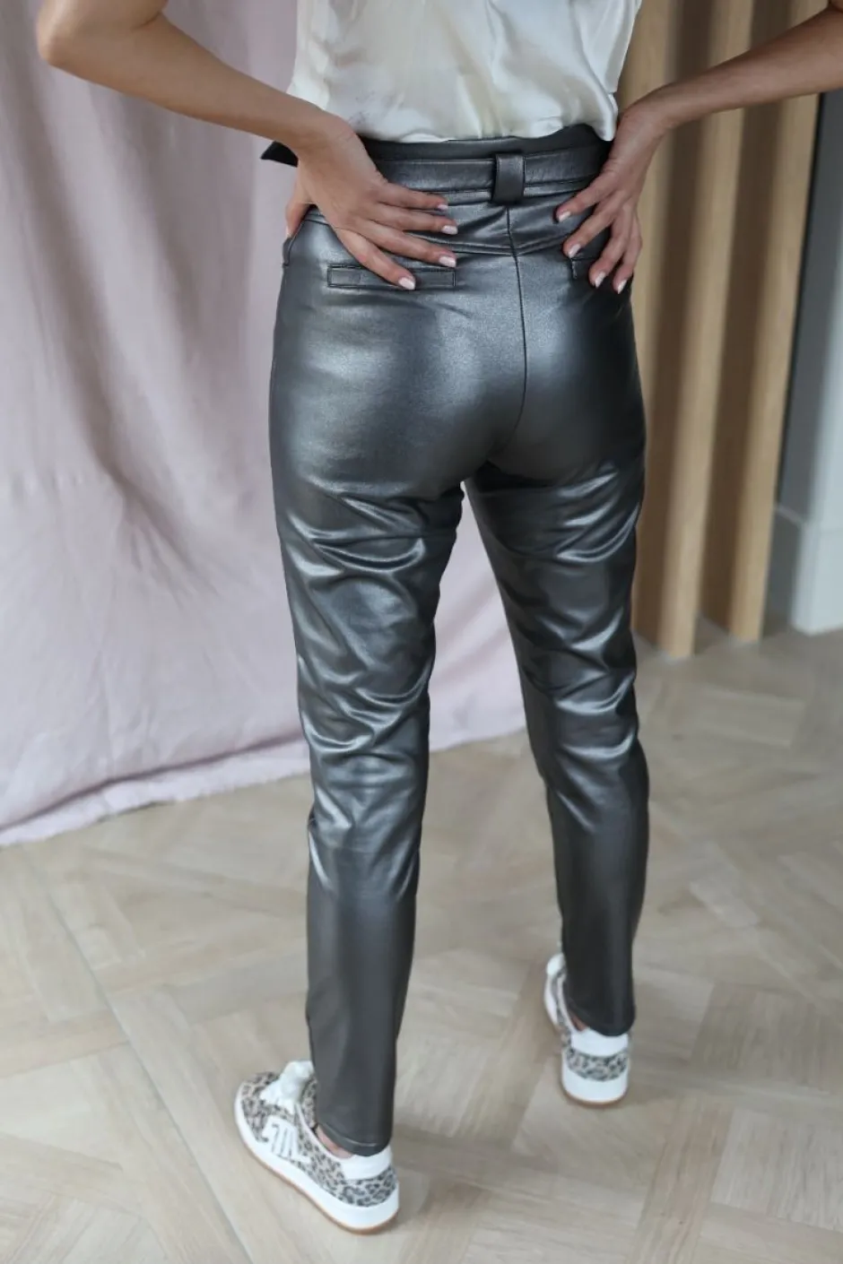 DAMES Studio Poespas Broeken | Snøpskes^Pants Anna-Mae vegan leather | Titanium bronze |
