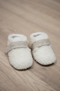 Poespas Schoenen & Slofjes^Teddy pantoffels | Vegan leather & klittenband